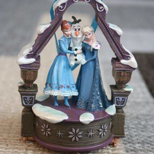 Frozen Singing Ornament
